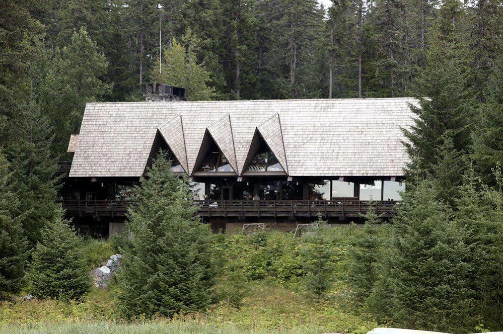 Glacier Bay Lodge Gustavus Bagian luar foto